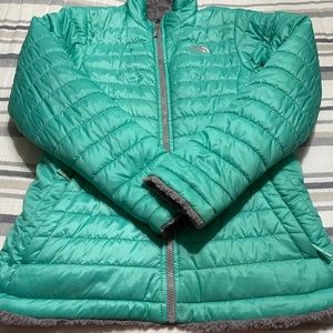 Girls North Face Reversible jacket